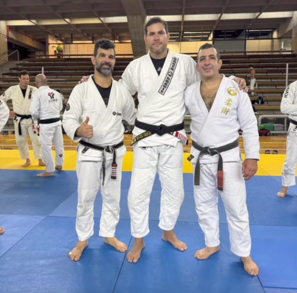 Roger Gracie com Adriano Constantino e Alex Constantino