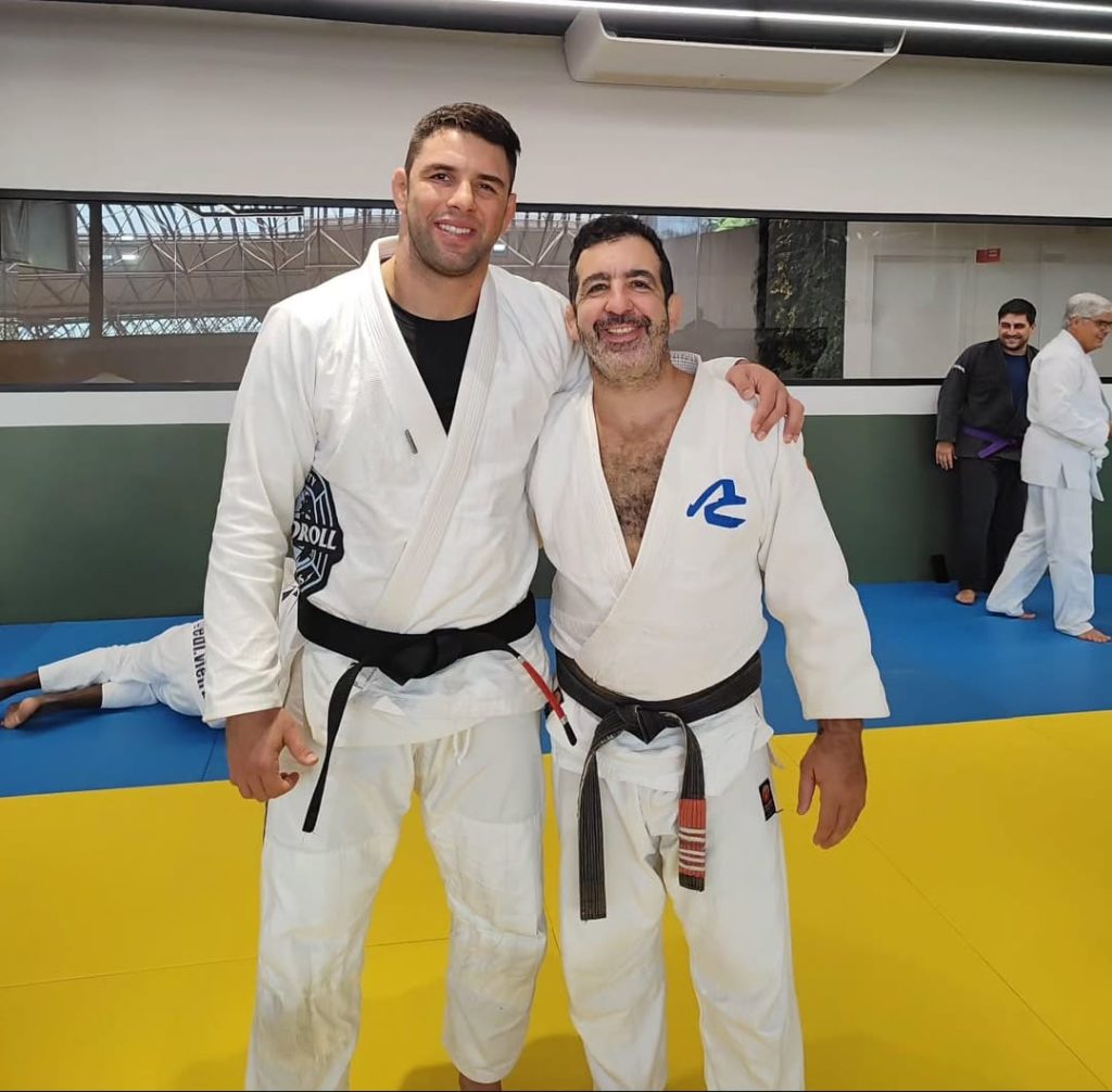 Bochecha e Adriano Constantino